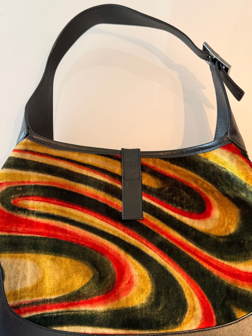 Vintage Gucci One of a Kind Bag - Picture 2 of 9